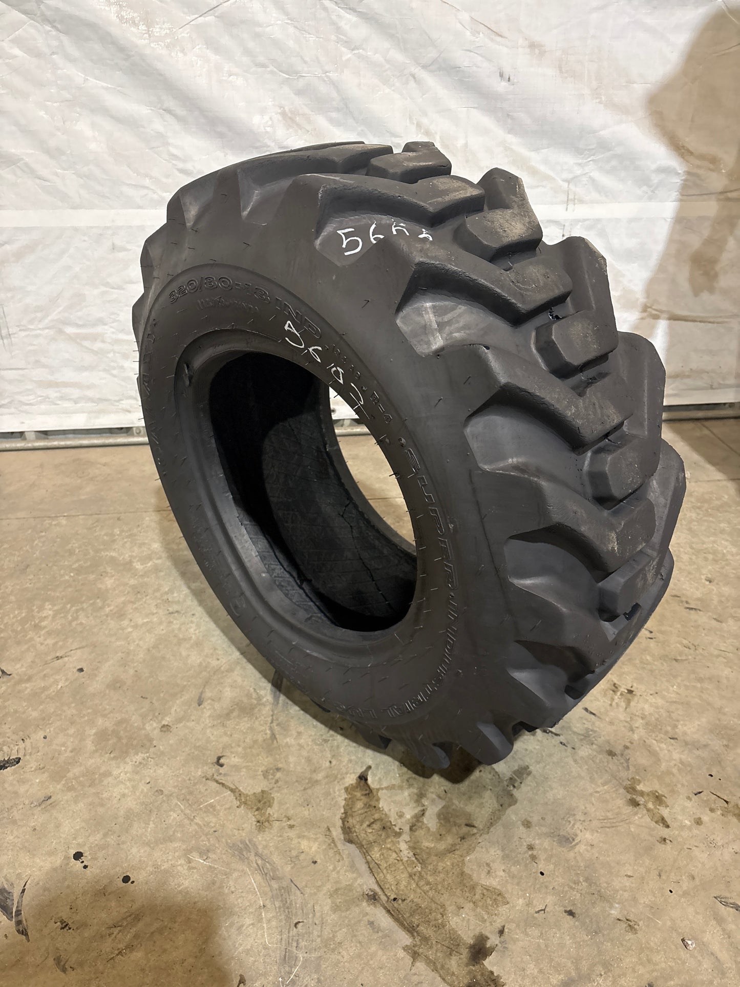 12.5/80-18 (320/80-18) Galaxy Super Industrial Lug #5602