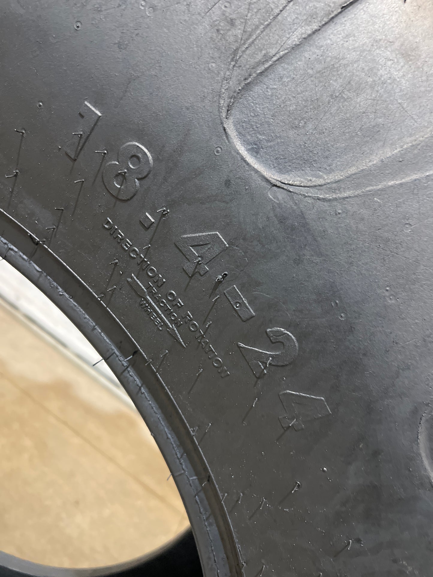 18.4-24 Titan INDUSTRIAL TRACTOR LUG TL #5259