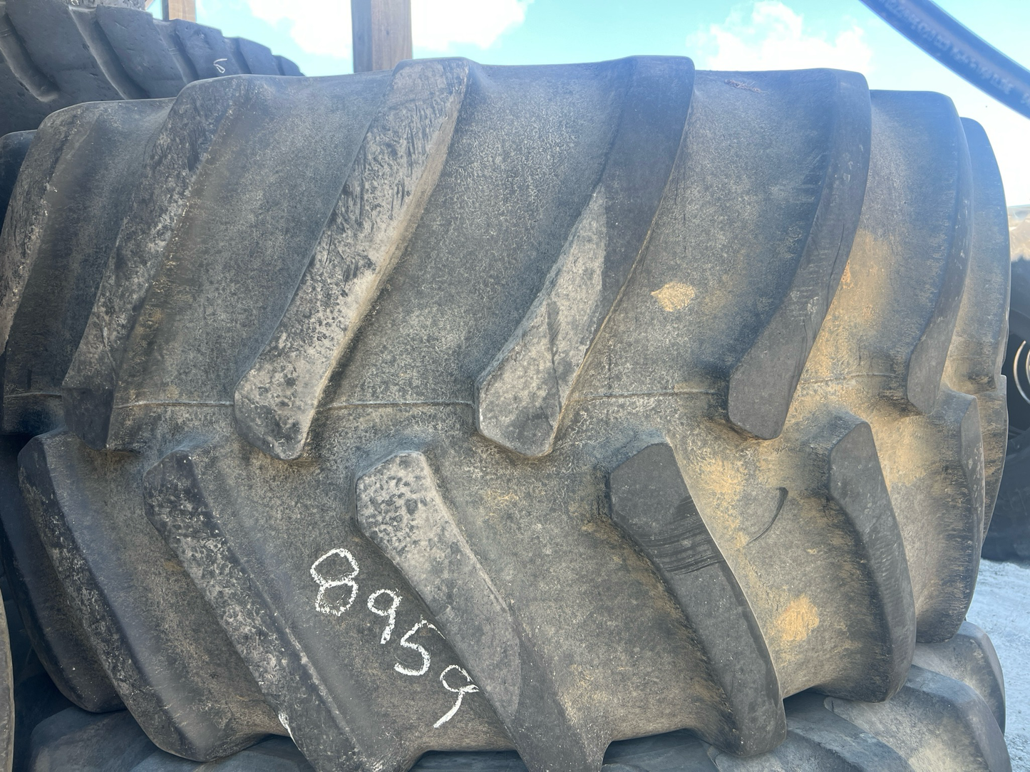 900/60R32 FIRESTONE RADIAL ALL TRACTION 23°