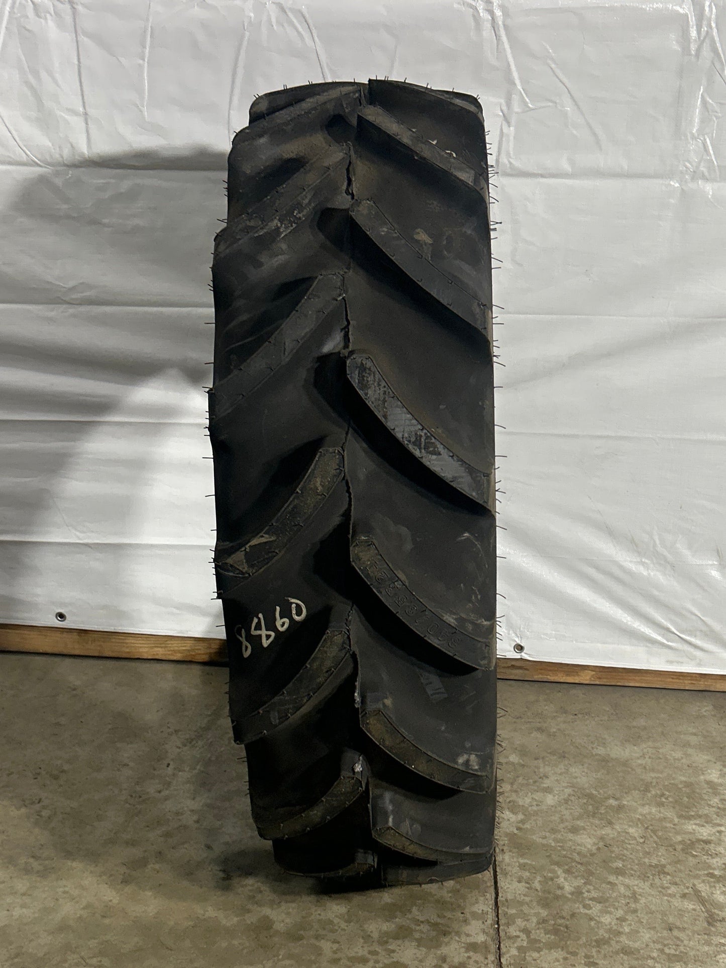 340/85R24 (13.6R24) FIRESTONE PERFORMER 85