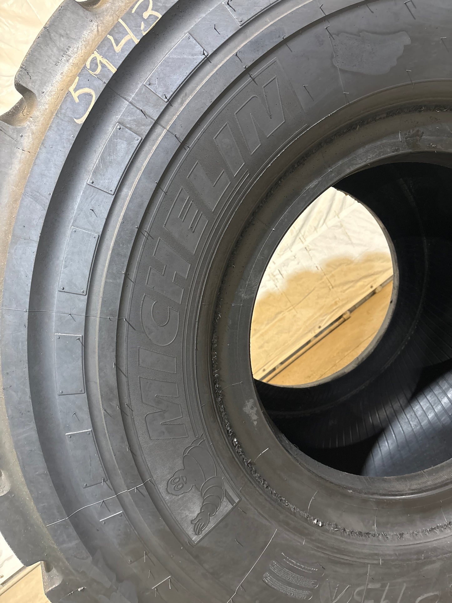 875/65R29 MICHELIN XHA2 #5943