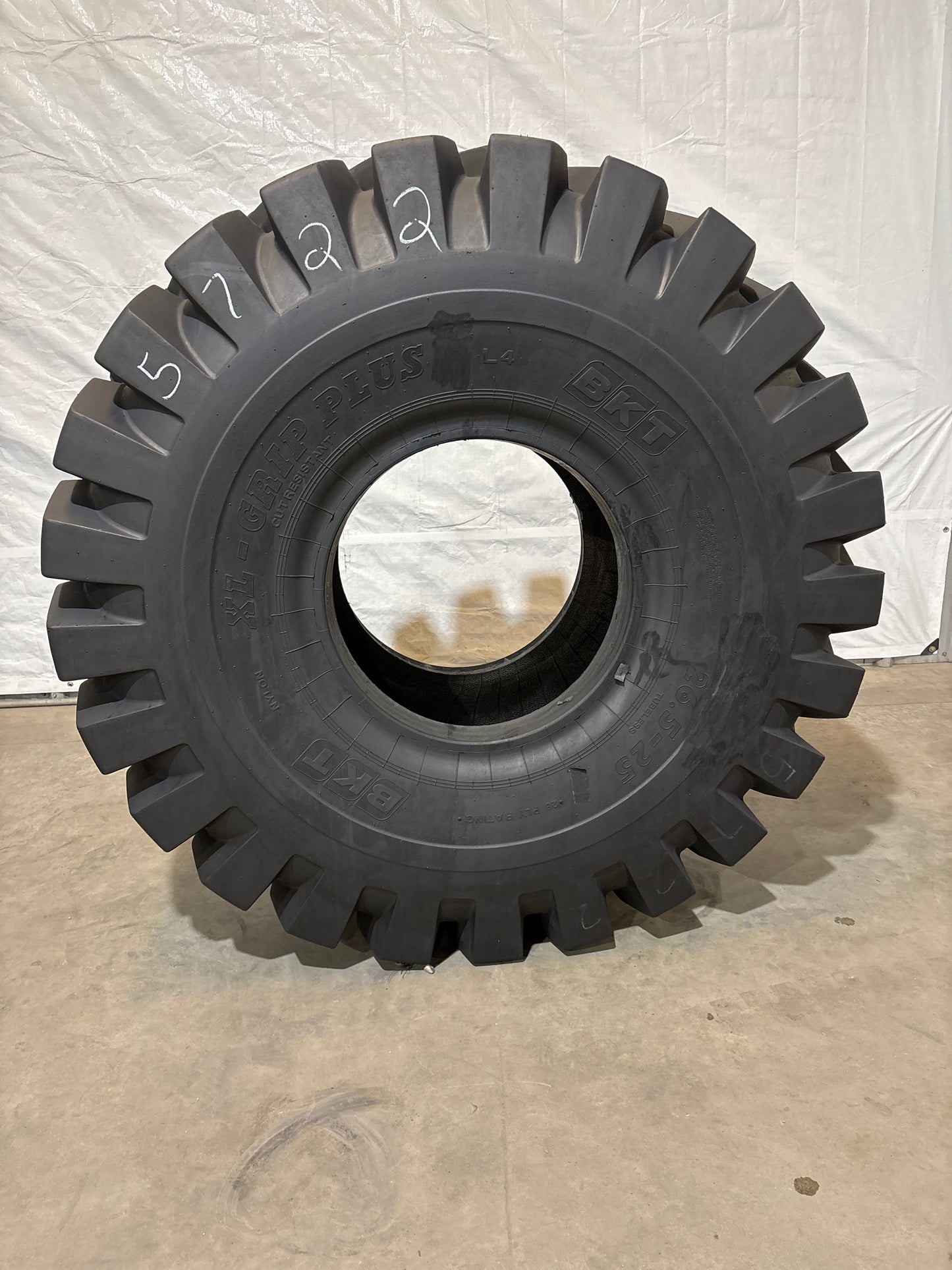 26.5-25 BKT XL-GRIP PLUS #5722