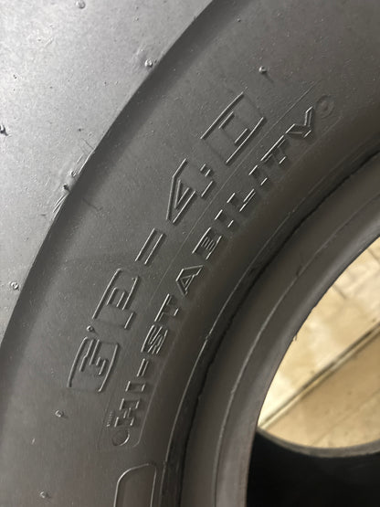 875/65R29 GOODYEAR UNI-STEEL#7042