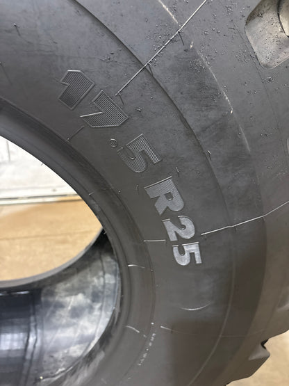17.5R25 MICHELIN XTLA LOADER/DOZER TIRE #7047