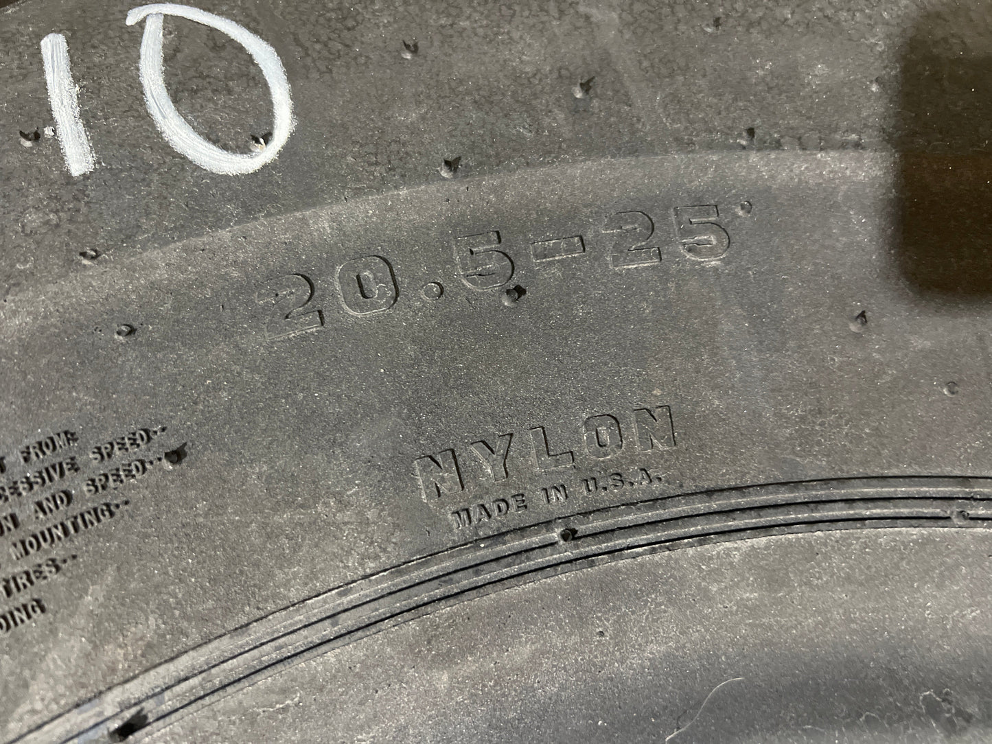 20.5-25 FIRESTONE SUPER GROUND GRIP #5010