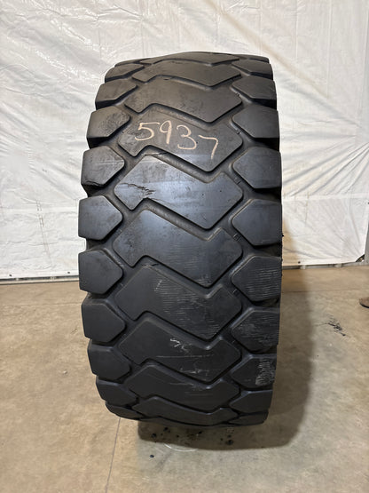23.5R25 TRIANGLE TB516 #5937