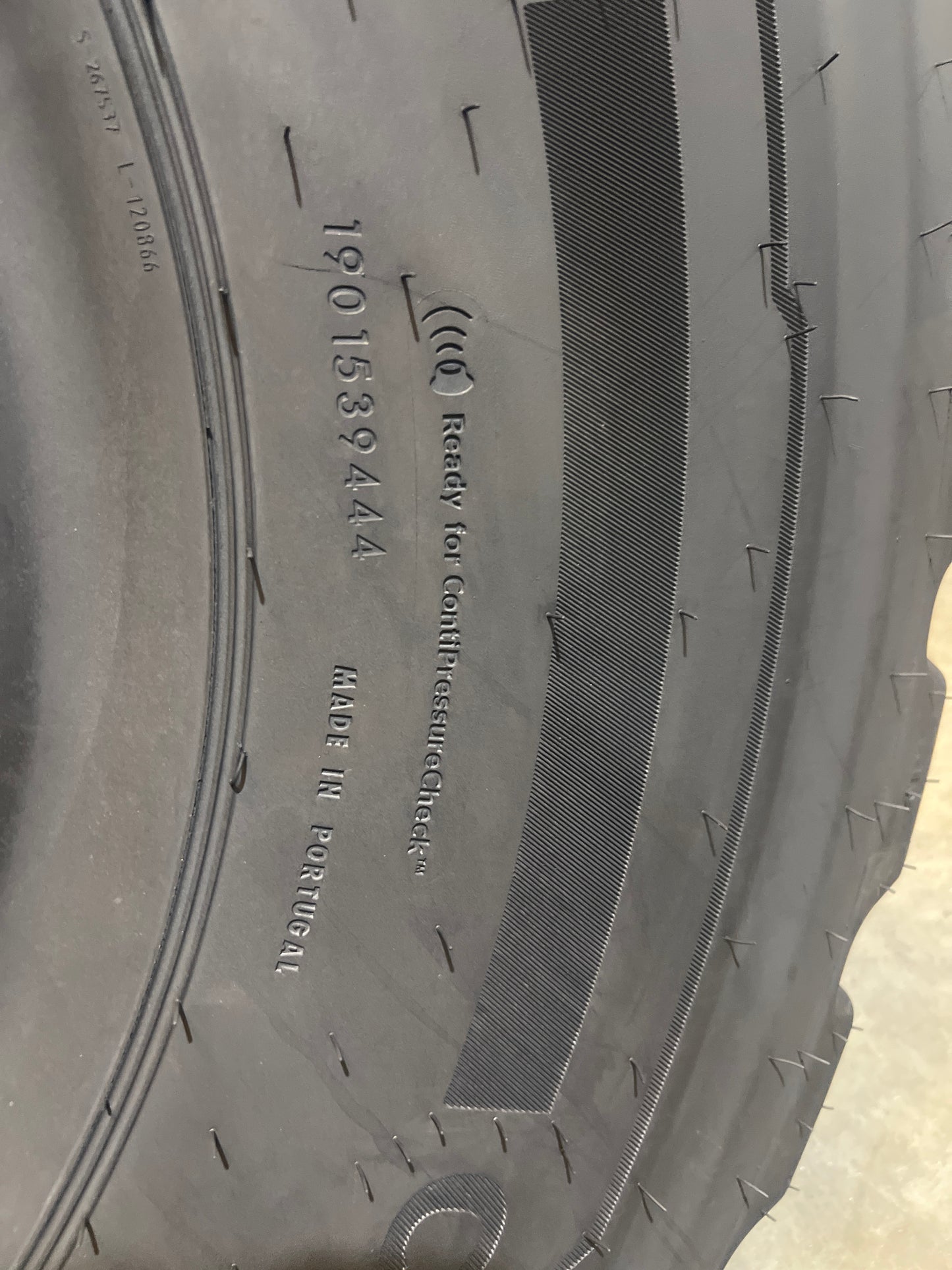 23.5R25 CONTINENTAL EM-MASTER #5446