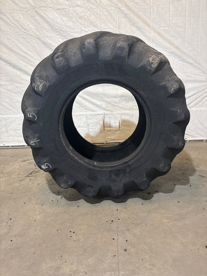 30.5-32 BIAS PLY AGRICULTURAL/FORESTRY TIRE #5952