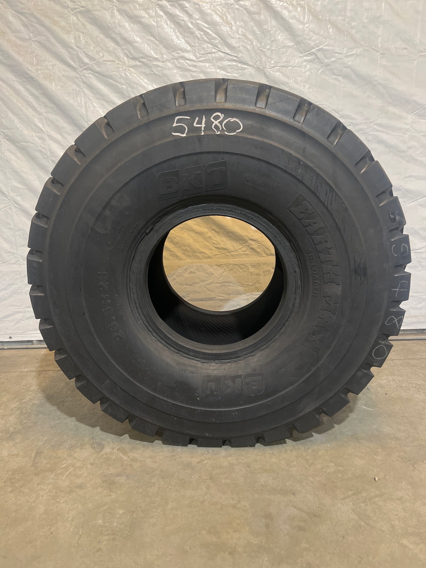 26.5R25 BKT EARTH MAX SR-LOADER #5480