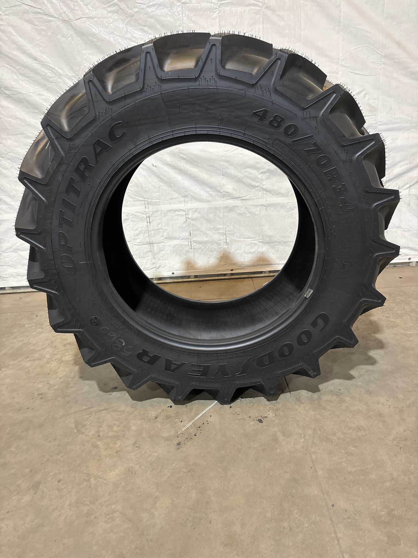 480/70R34 GOODYEAR OPTI TRAC #5860