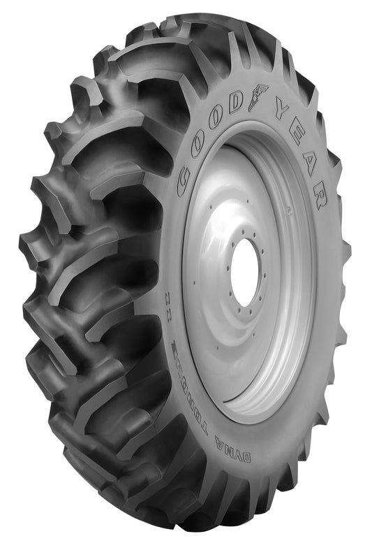 16.9-30 GOODYEAR DYNA TORQUE 2 6 PLY