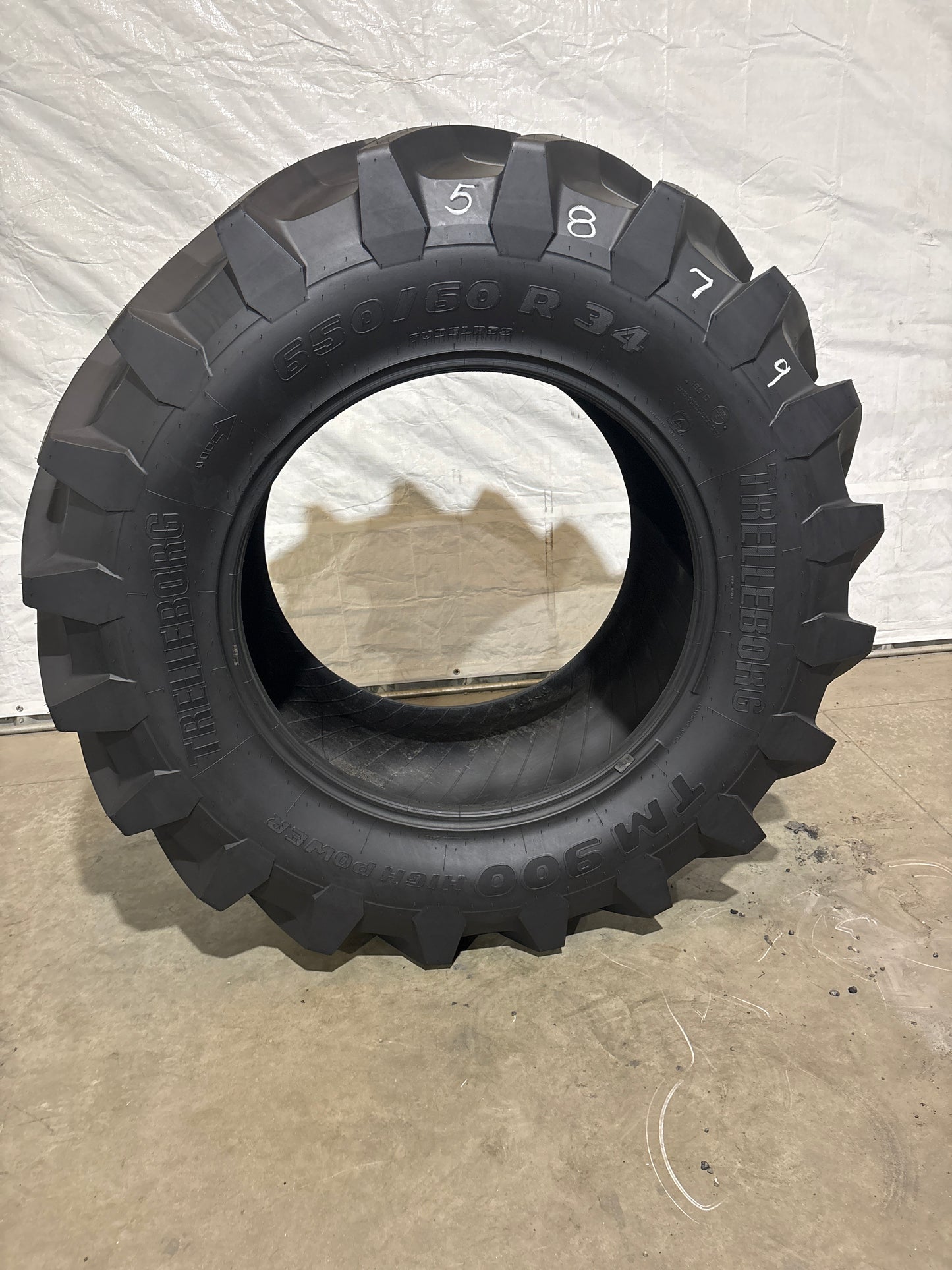 650/60R34 TRELLEBORG TM 900 HIGH POWER #5879