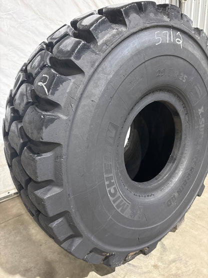29.5R25 MICHELIN X-SUPER TERRAIN ARTICULATED DUMP TRUCK TIRE #5712