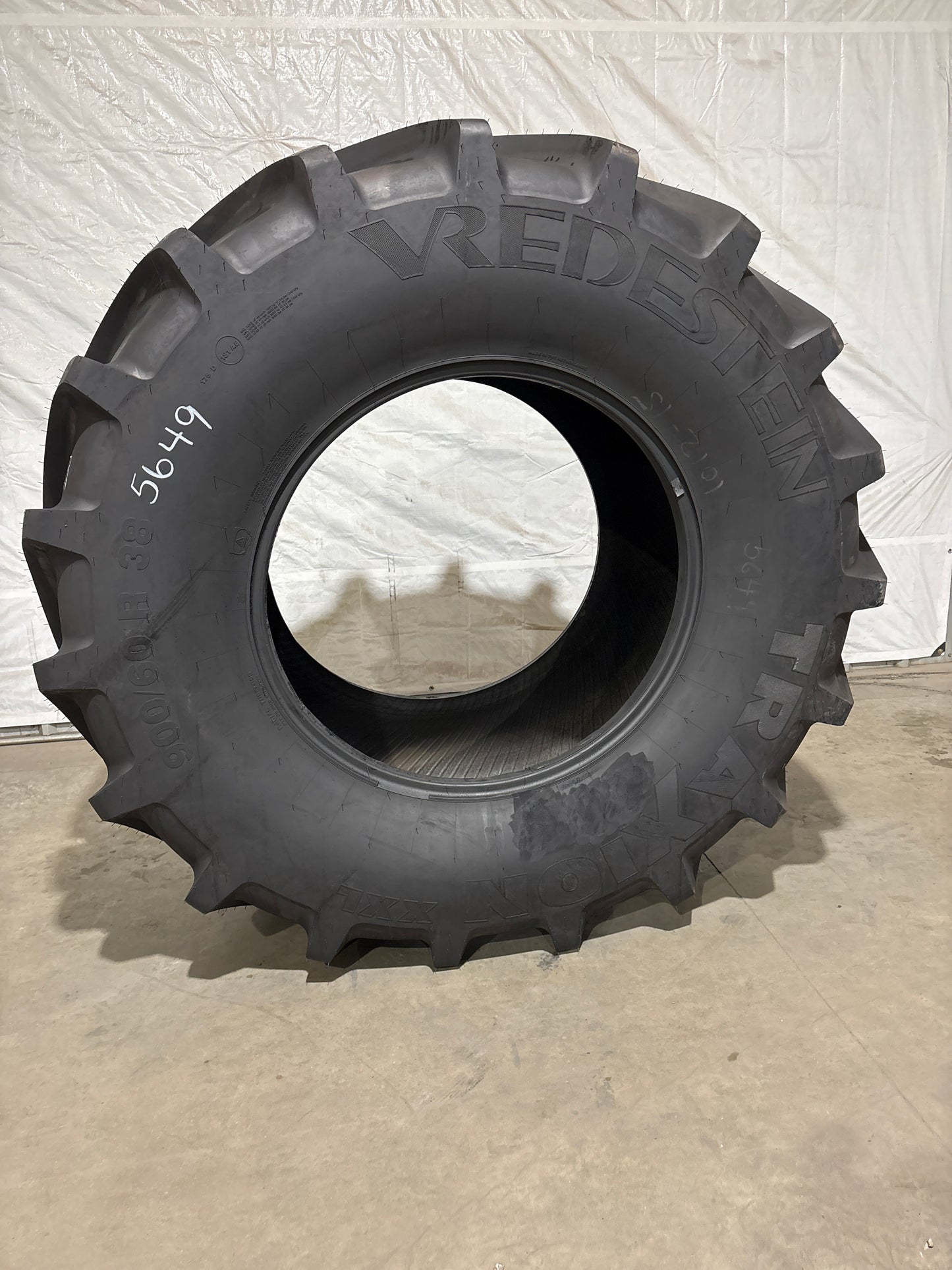 900/60R38 VREDESTEIN TRAXION XXL RADIAL TRACTOR TIRE #5649