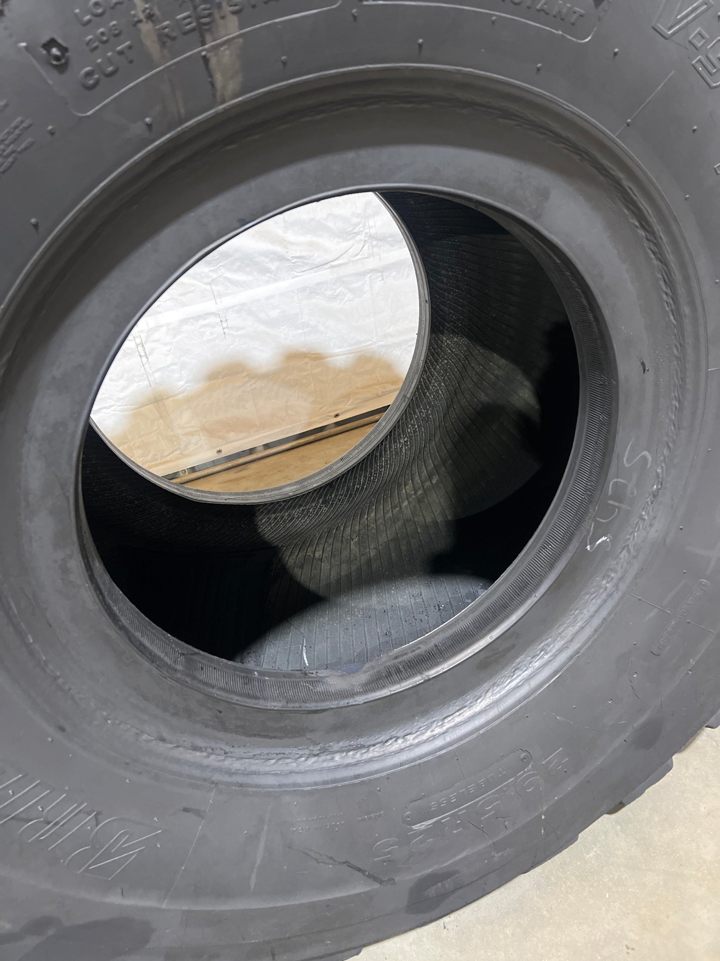 29.5R25 BRIDGESTONE V-STEEL L TRACTION #5425