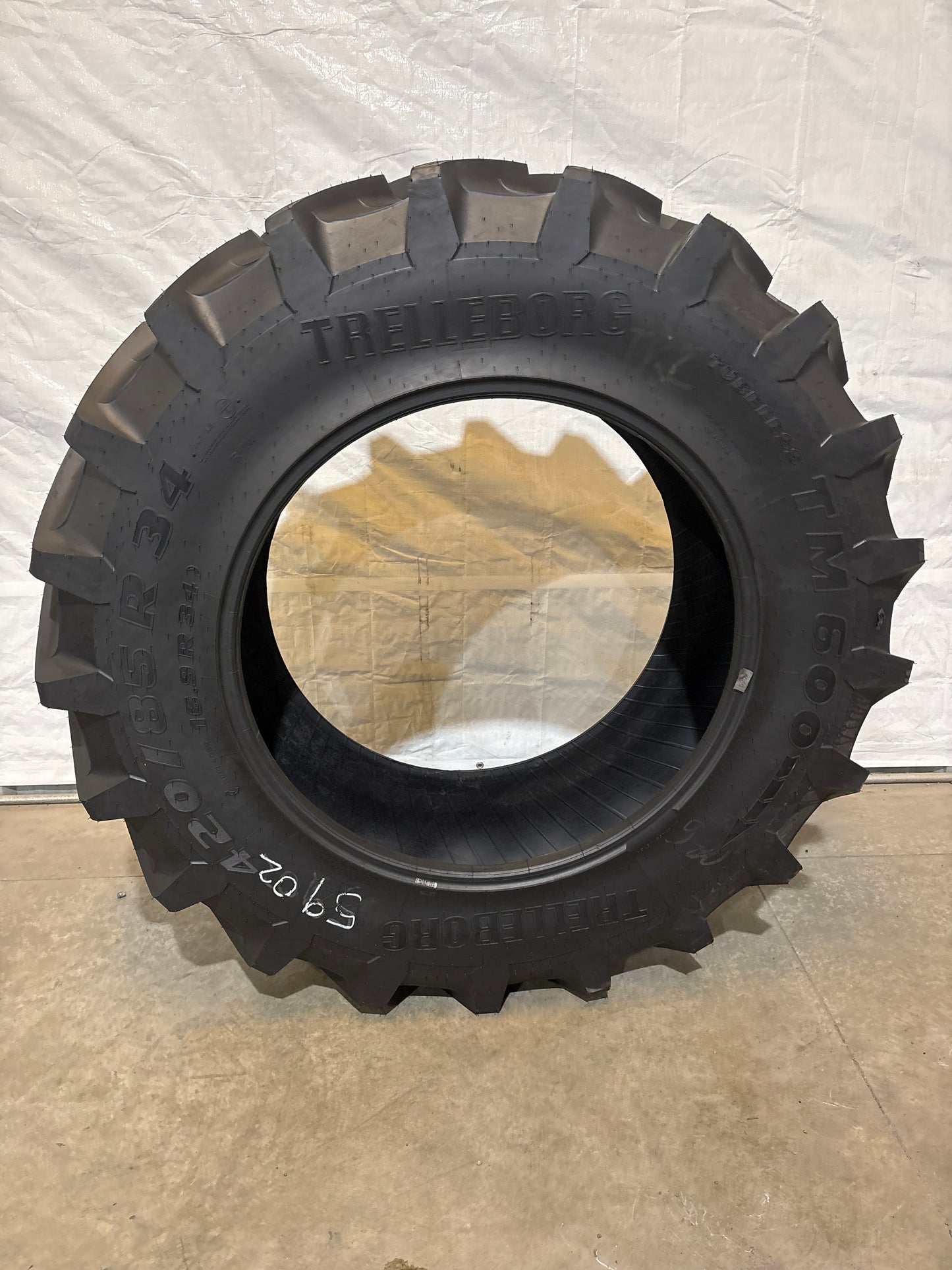 420/85R34 TRELLEBORG TM 600 #5902