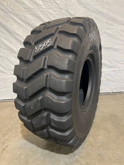 23.5R25 GOODYEAR UNISTEEL RADIAL CONSTRUCTION #5505