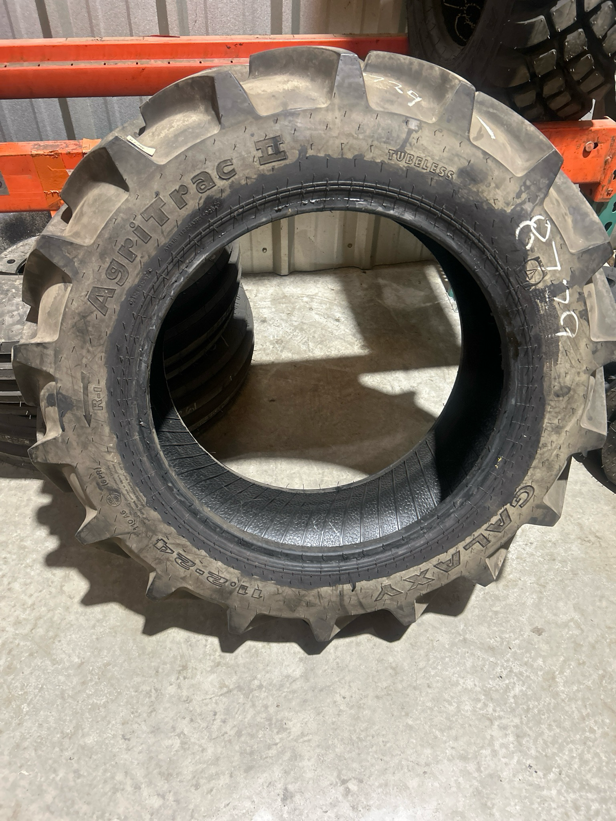 11.2-24 GALAXY AGRI TRAC 6 PLY(8729 (2-B-3) RTG 9/30/24)