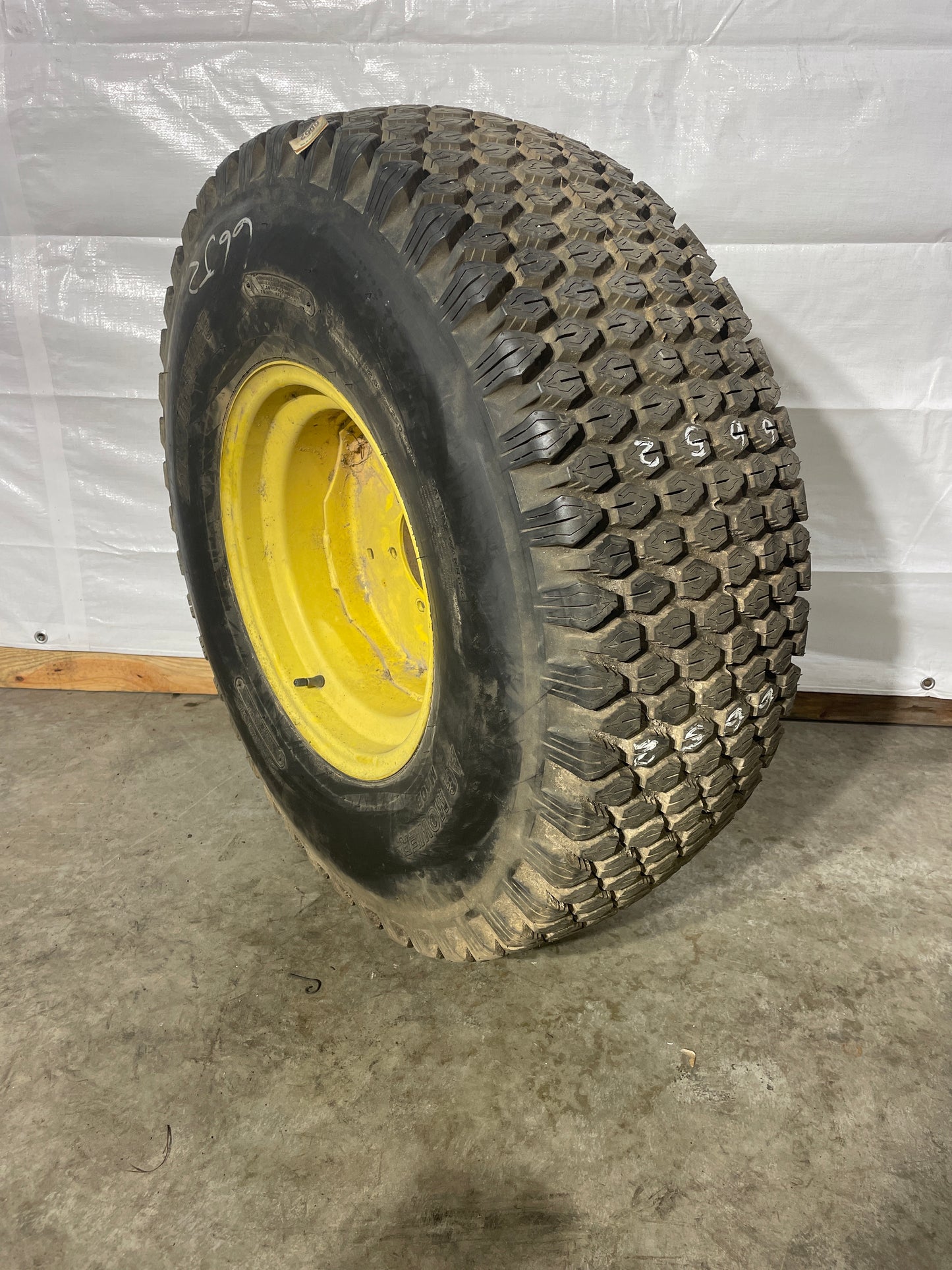 315/80-16 BRIDGESTONE AG MOWER M40B