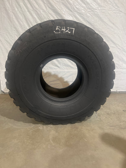 23.5R25 MAXAM MS301 #5427