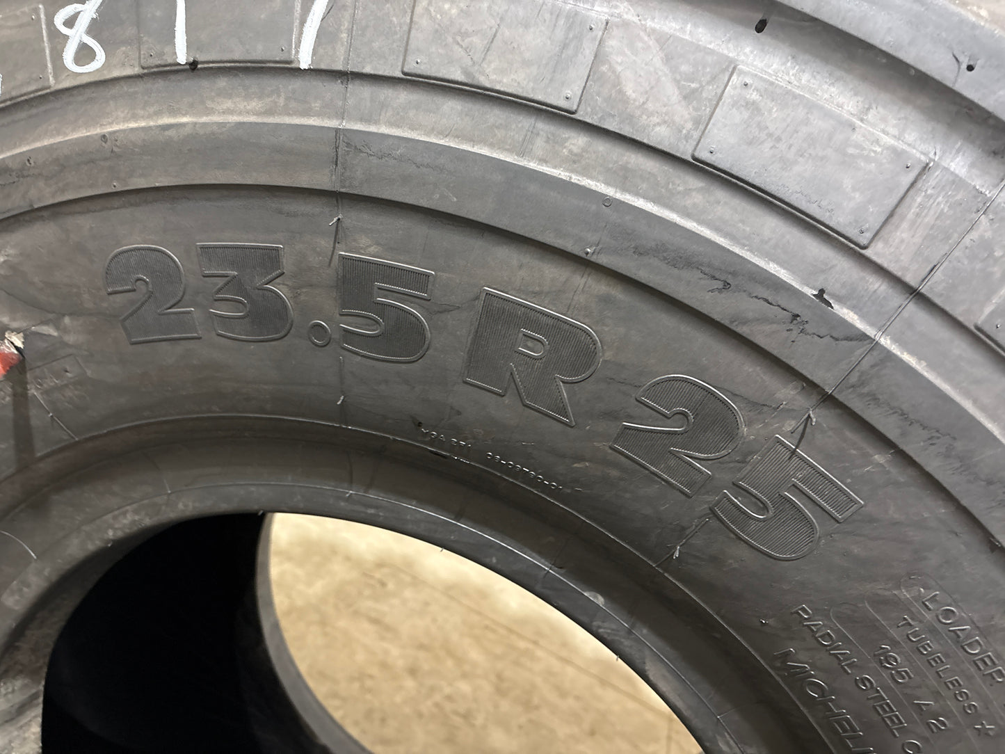 23.5R25 MICHELIN XHA2 #5817