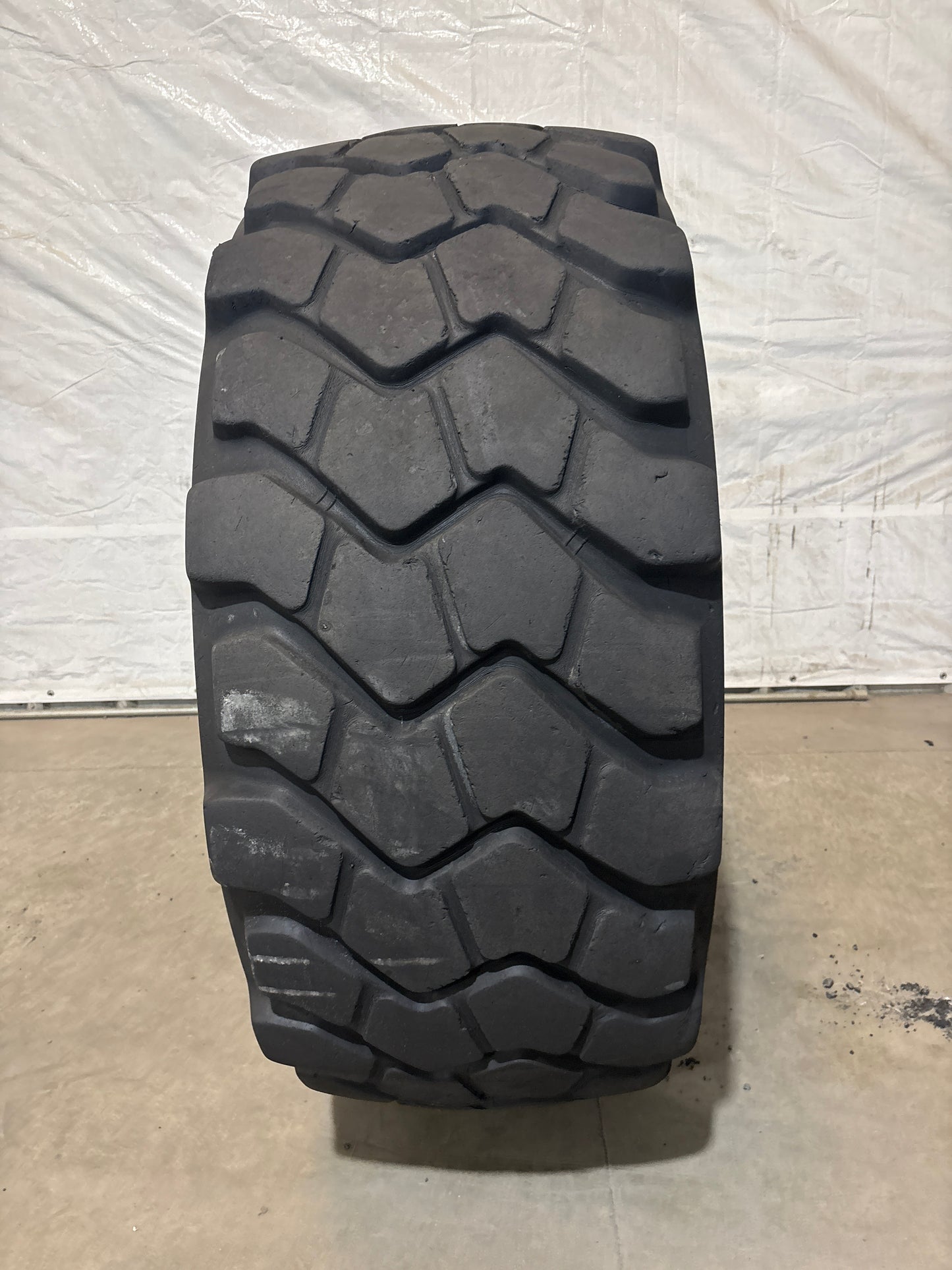 23.5R25 MICHELIN XADN+ #5987
