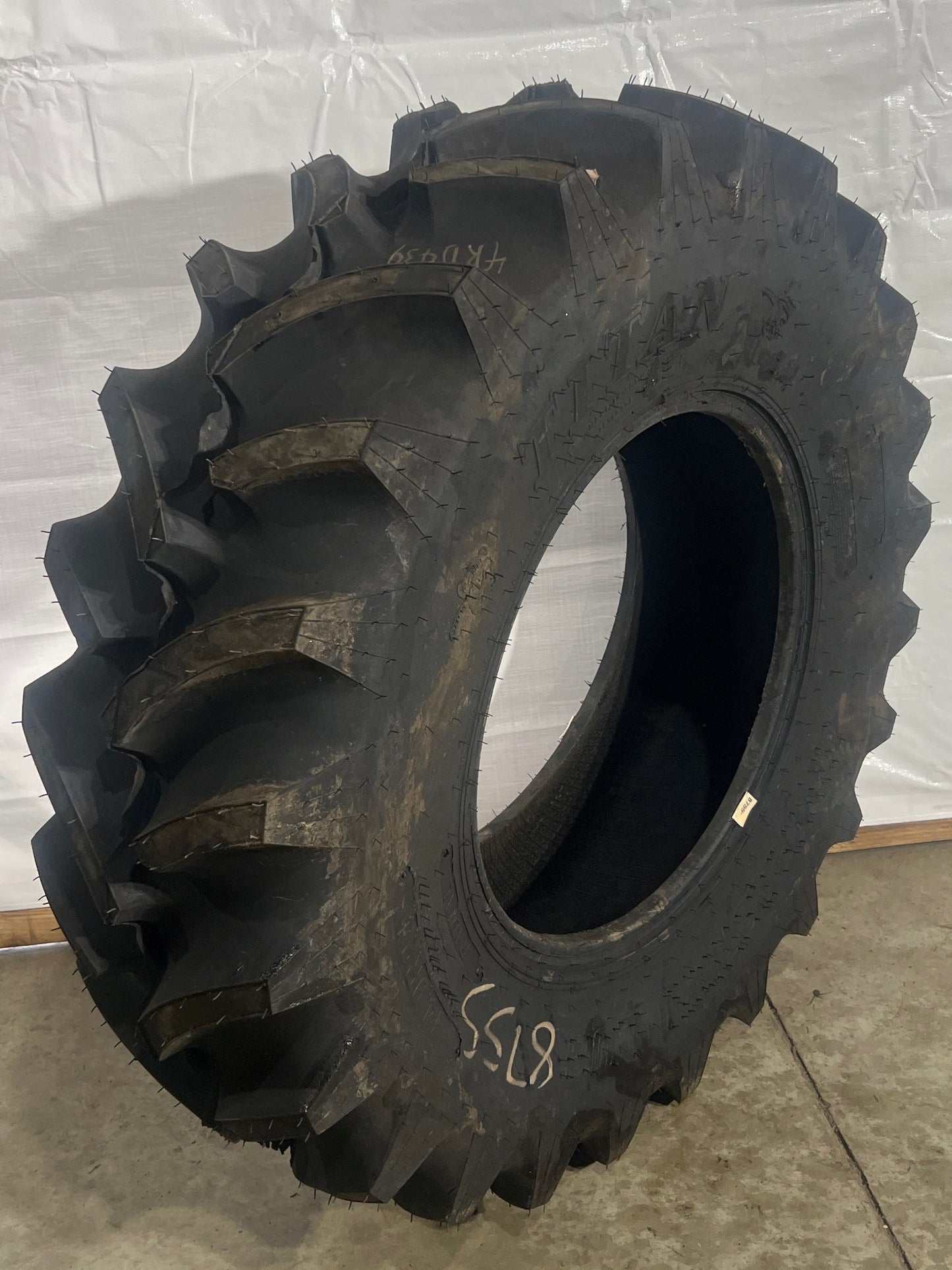 14.9R24 TITAN HI TRACTION