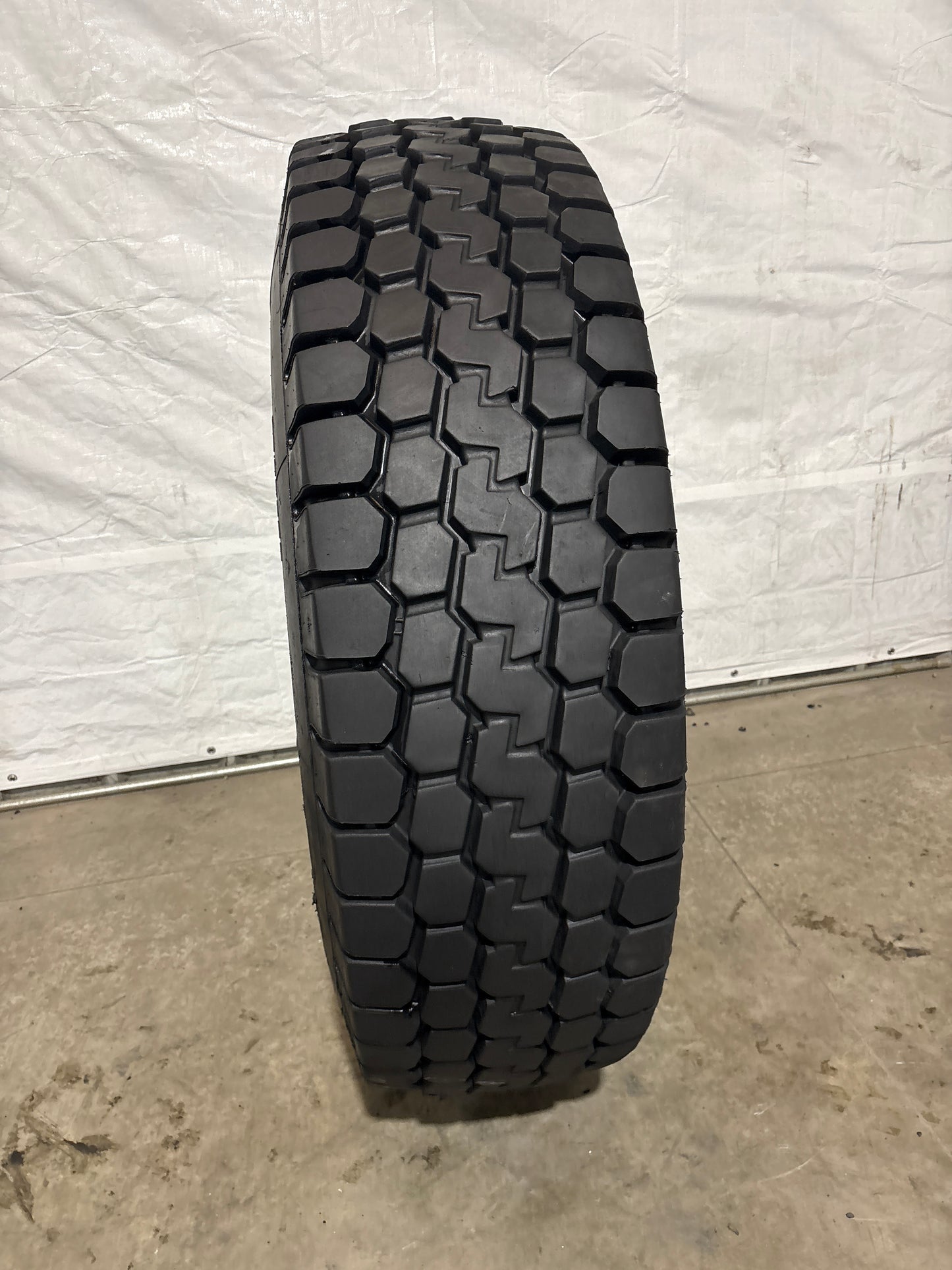 16.00R25 (445/95R25) MAXAM MS V01 #5805