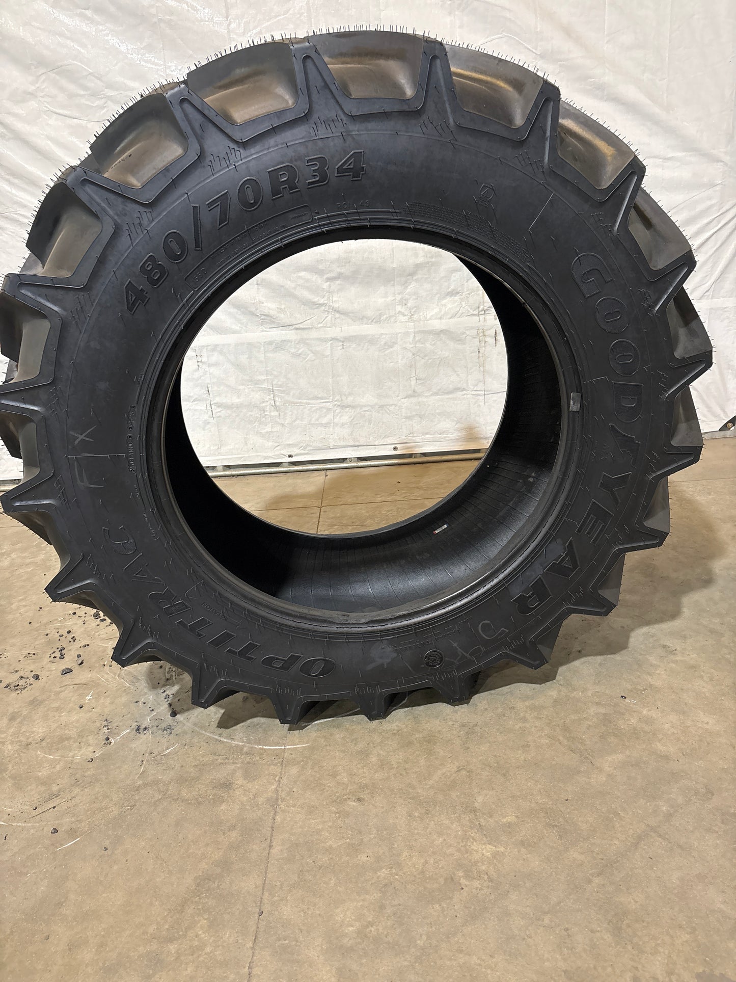 480/70R34 GOODYEAR OPTI TRAC #5909