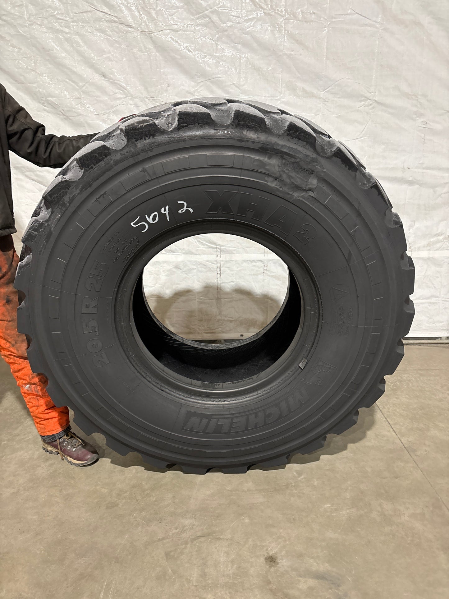 20.5R25 MICHELIN XHA2 RADIAL CONSTRUCTION #5642