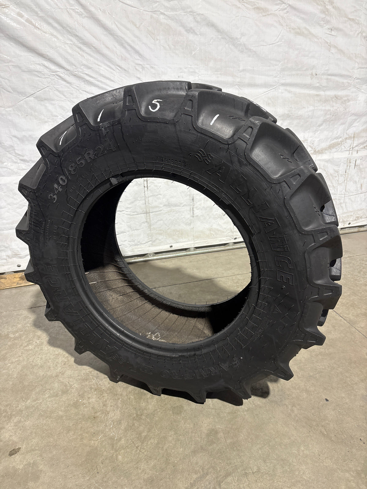 340/85R24 (REPLACES 13.6R24) ALLIANCE FARM PRO II #7151