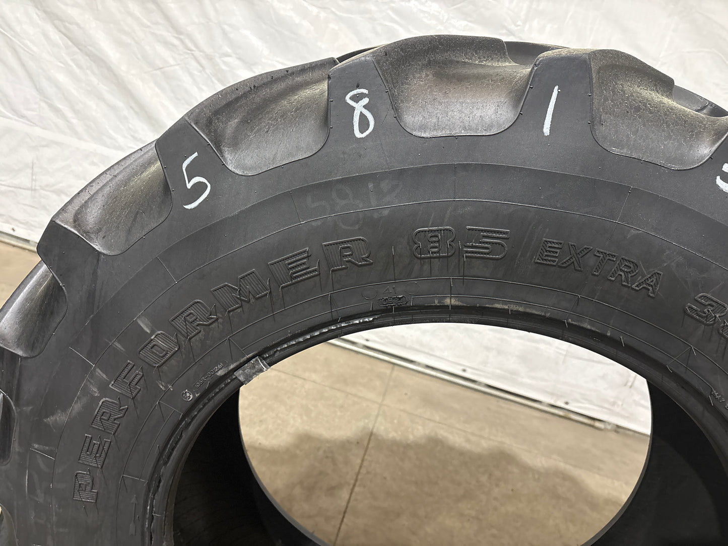 380/85R30 (14.9R30) FIRESTONE PERFORMER 85 EXTRA #5813