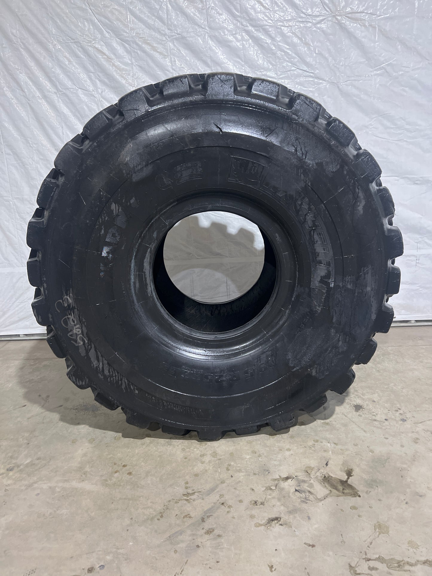 29.5R25 MICHELIN XADN+ #5123