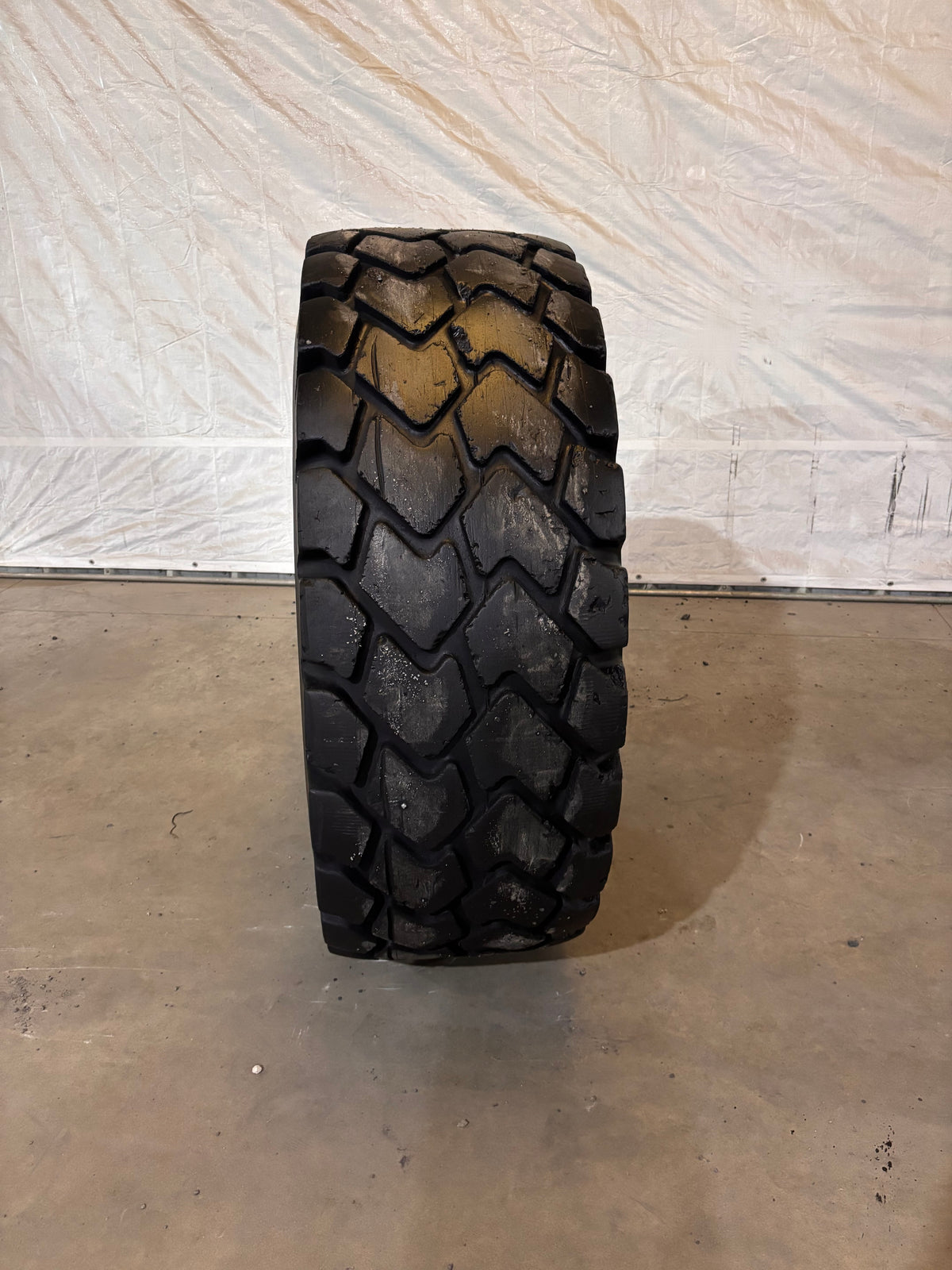 20.5R25 TITAN MXL #7112