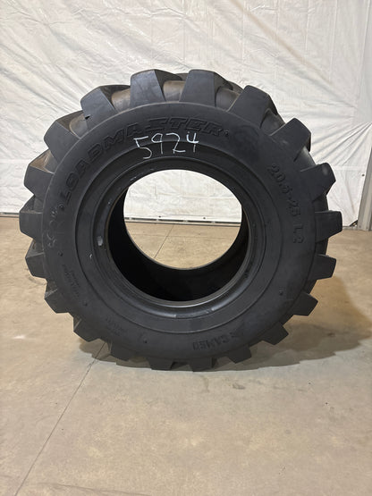 20.5-25 CAMSO LOAD MASTER #5924