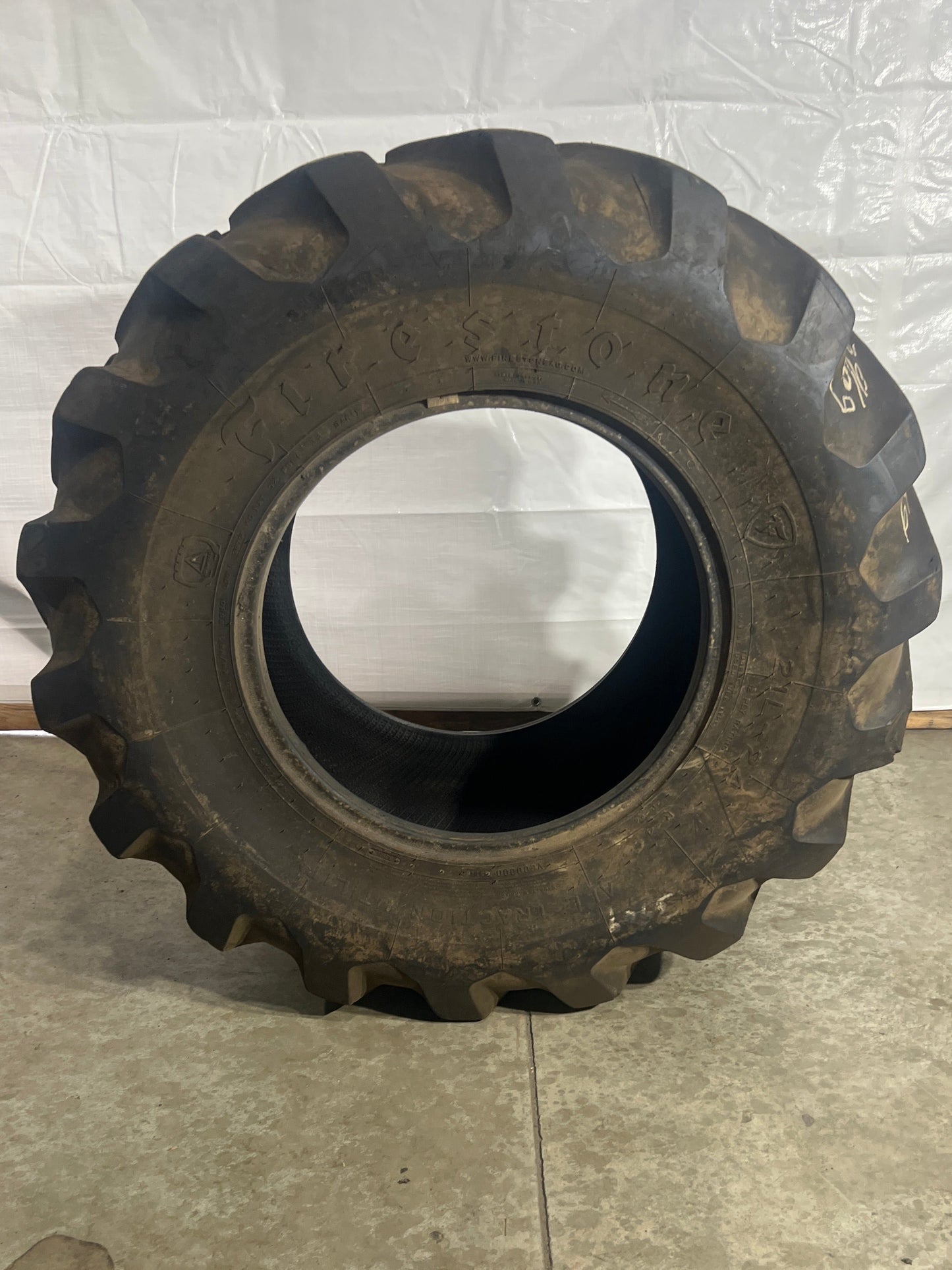 21L-24 FIRESTONE ALL TRACTION UTILITY