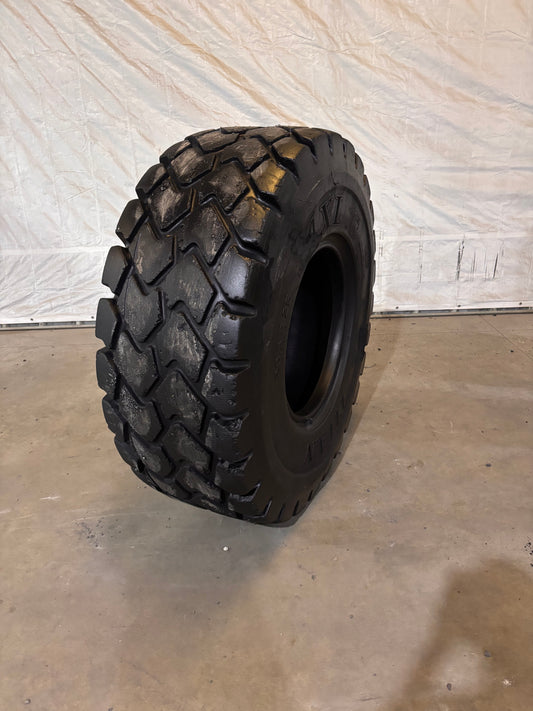 20.5R25 TITAN MXL #7112