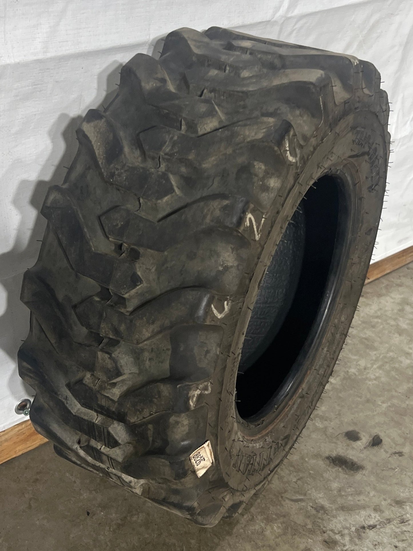 23X8.50-12 TITAN TRAC LOADER 4 PLY