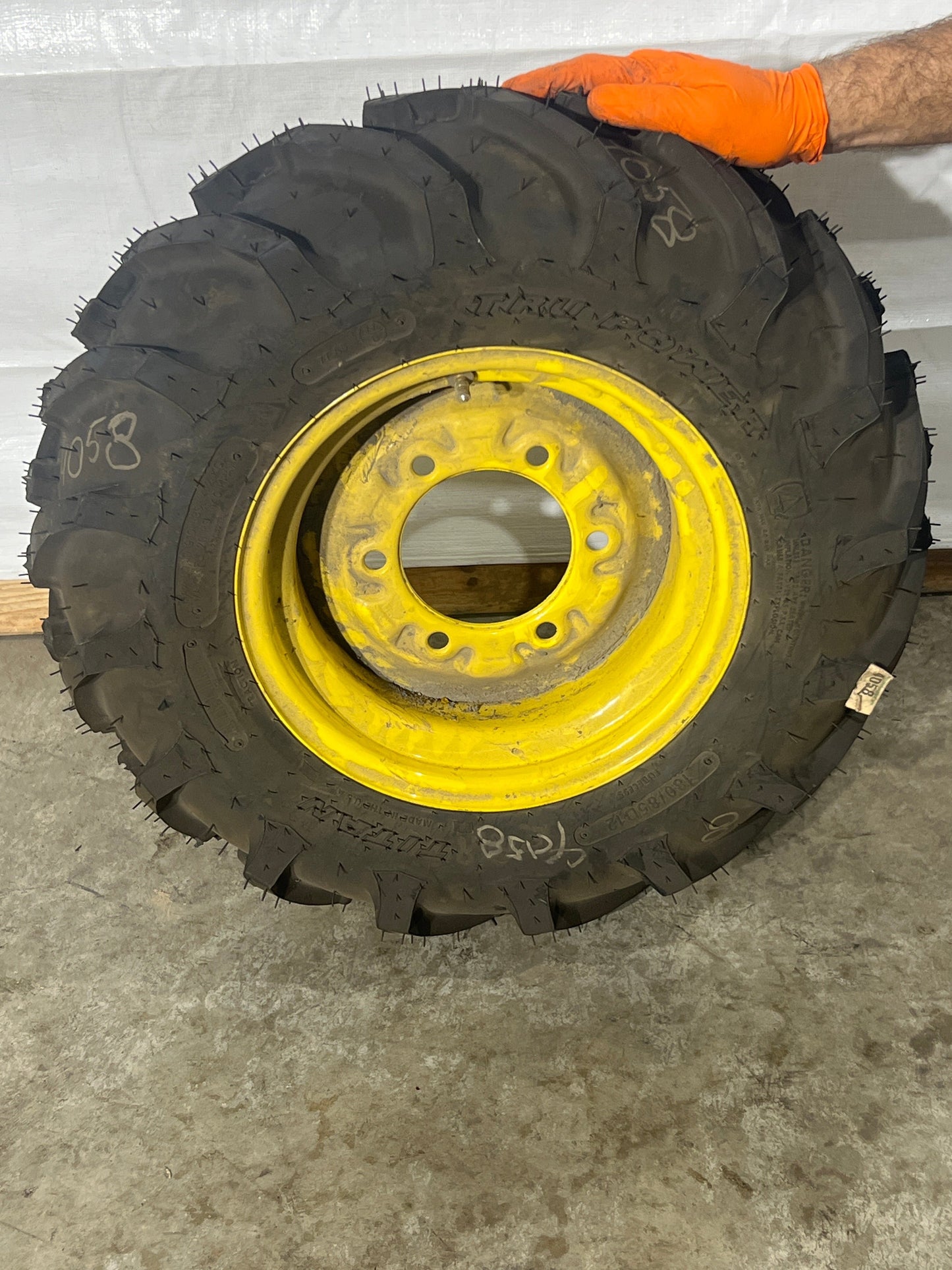 180/85D12 TITAN TRU POWER