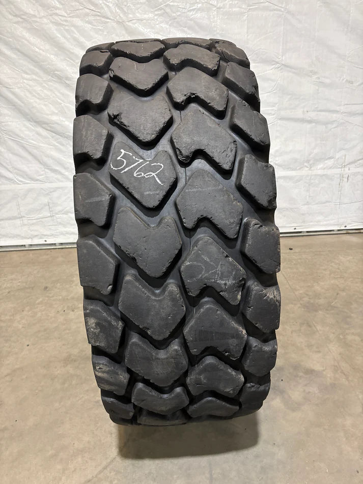 23.5R25 TITAN MXL #5762