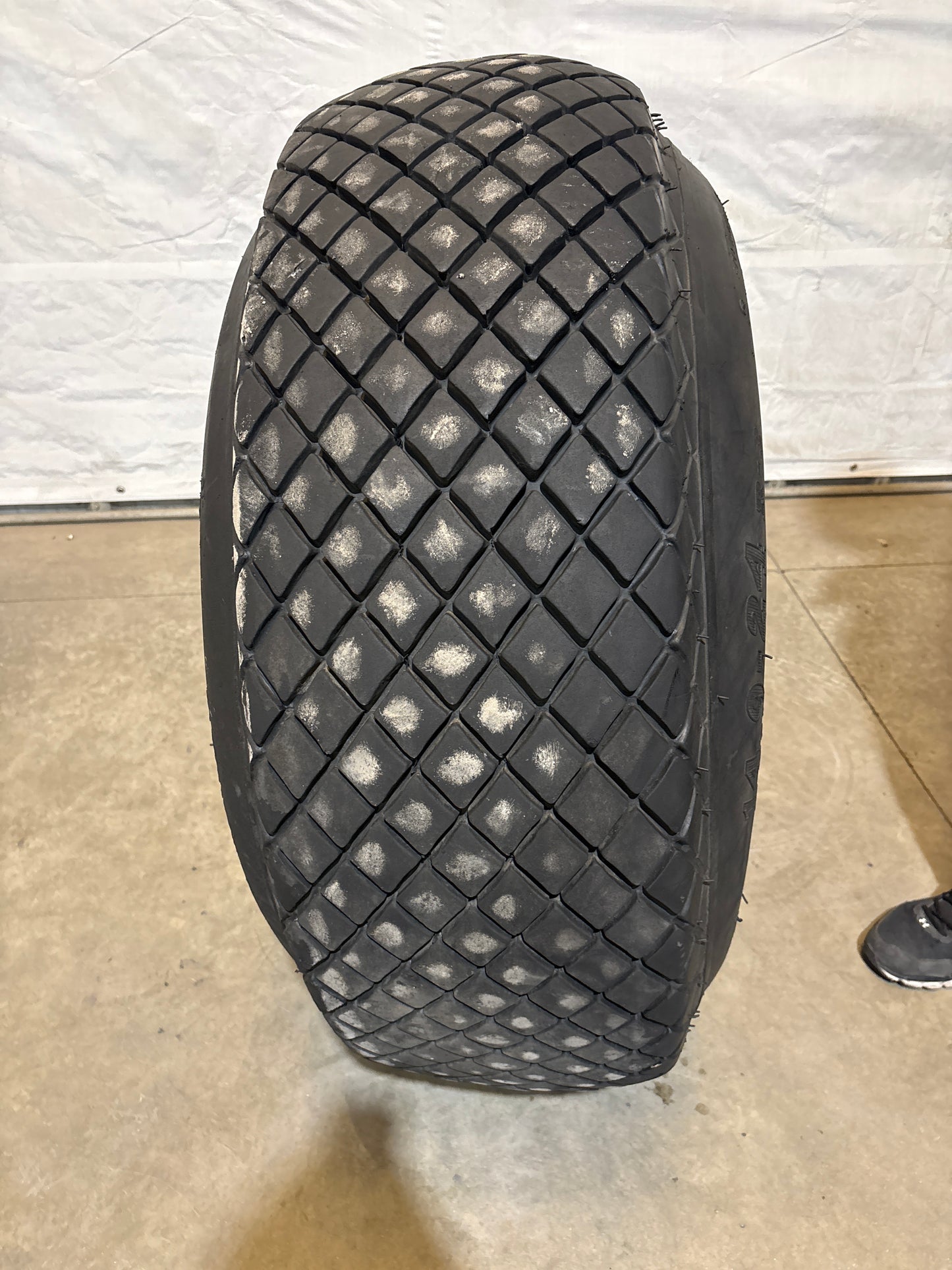14.9-24 AMERICAN FARM KING FARM TIRE #5928