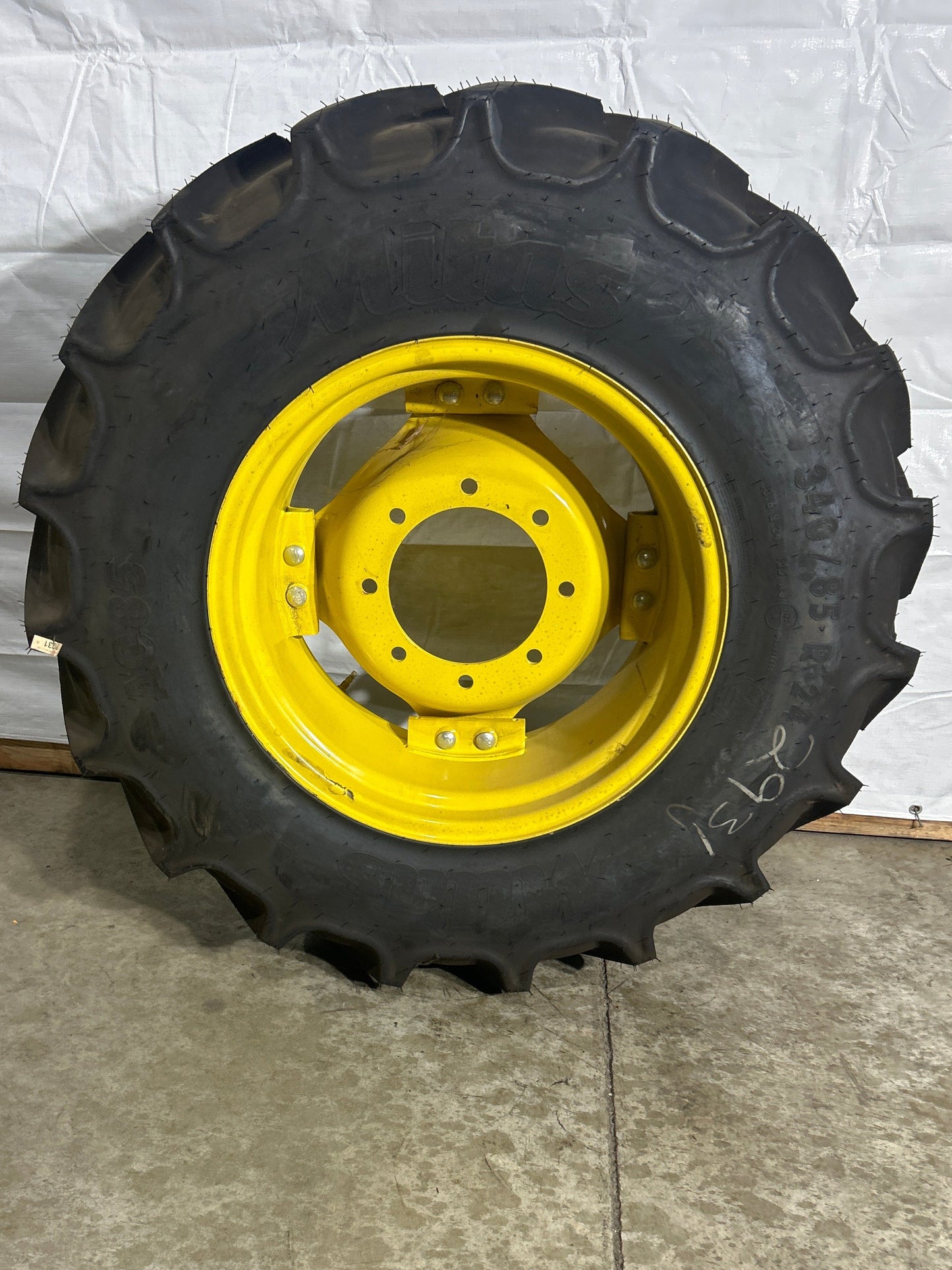 340/85R24 MITAS AC 85