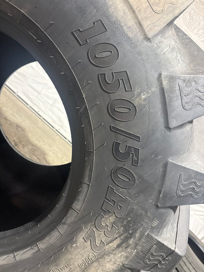 1050/50R32 BKT AGRI MAX #7233