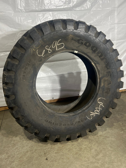 440/80R28 GOODYEAR IT530