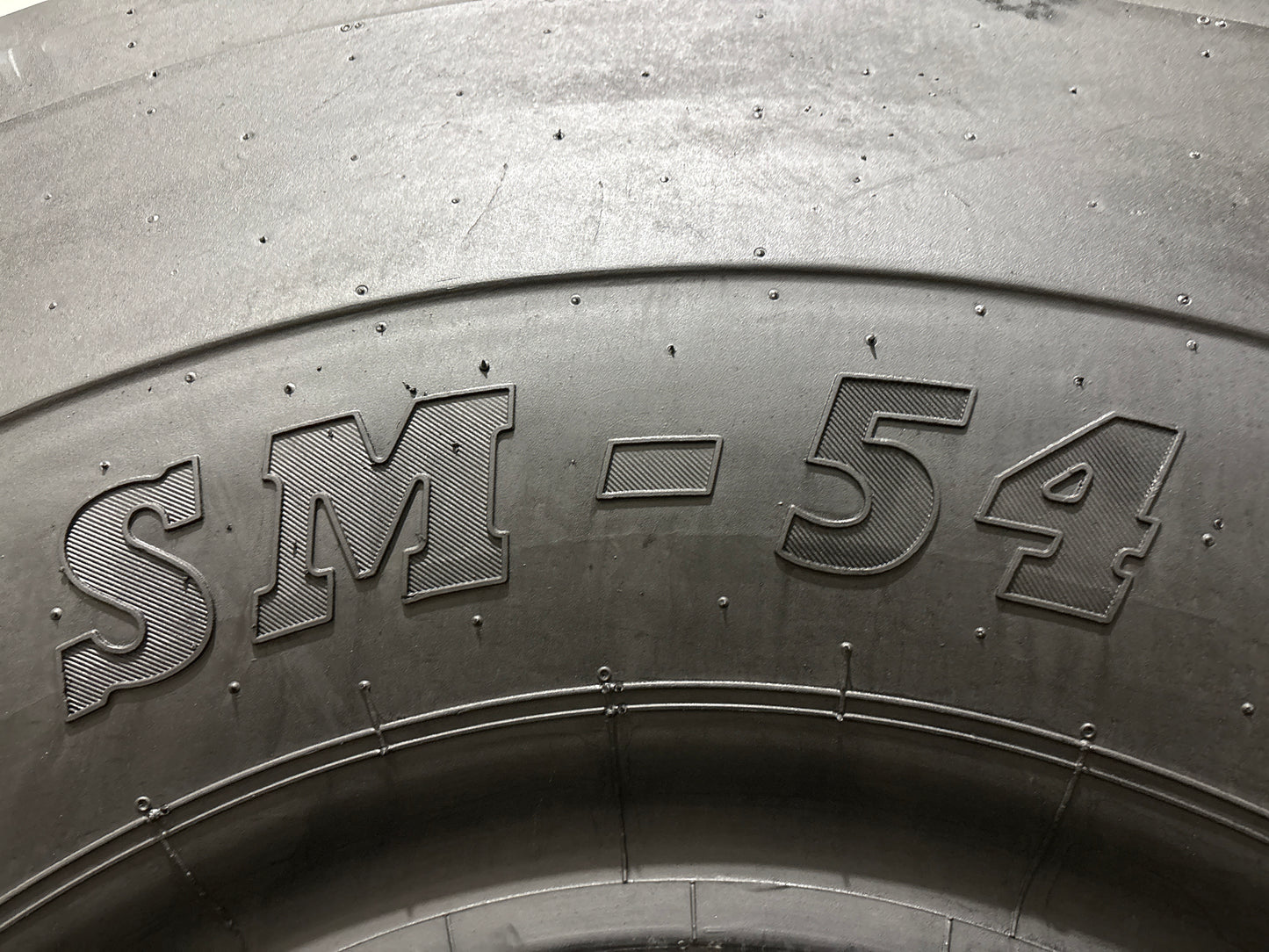 18.00-25 BKT SM-54 40 PLY TIRE #5736