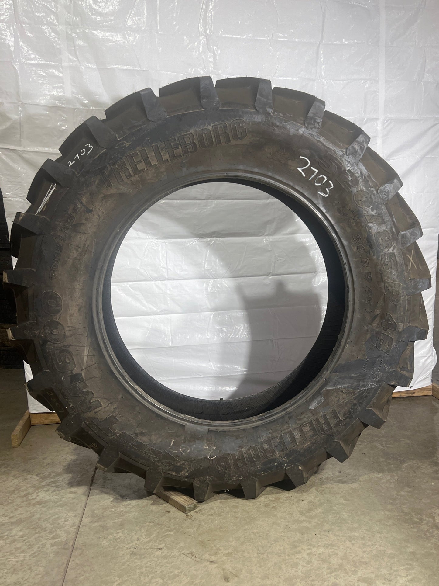 520/85R46 TRELLEBORG TM600