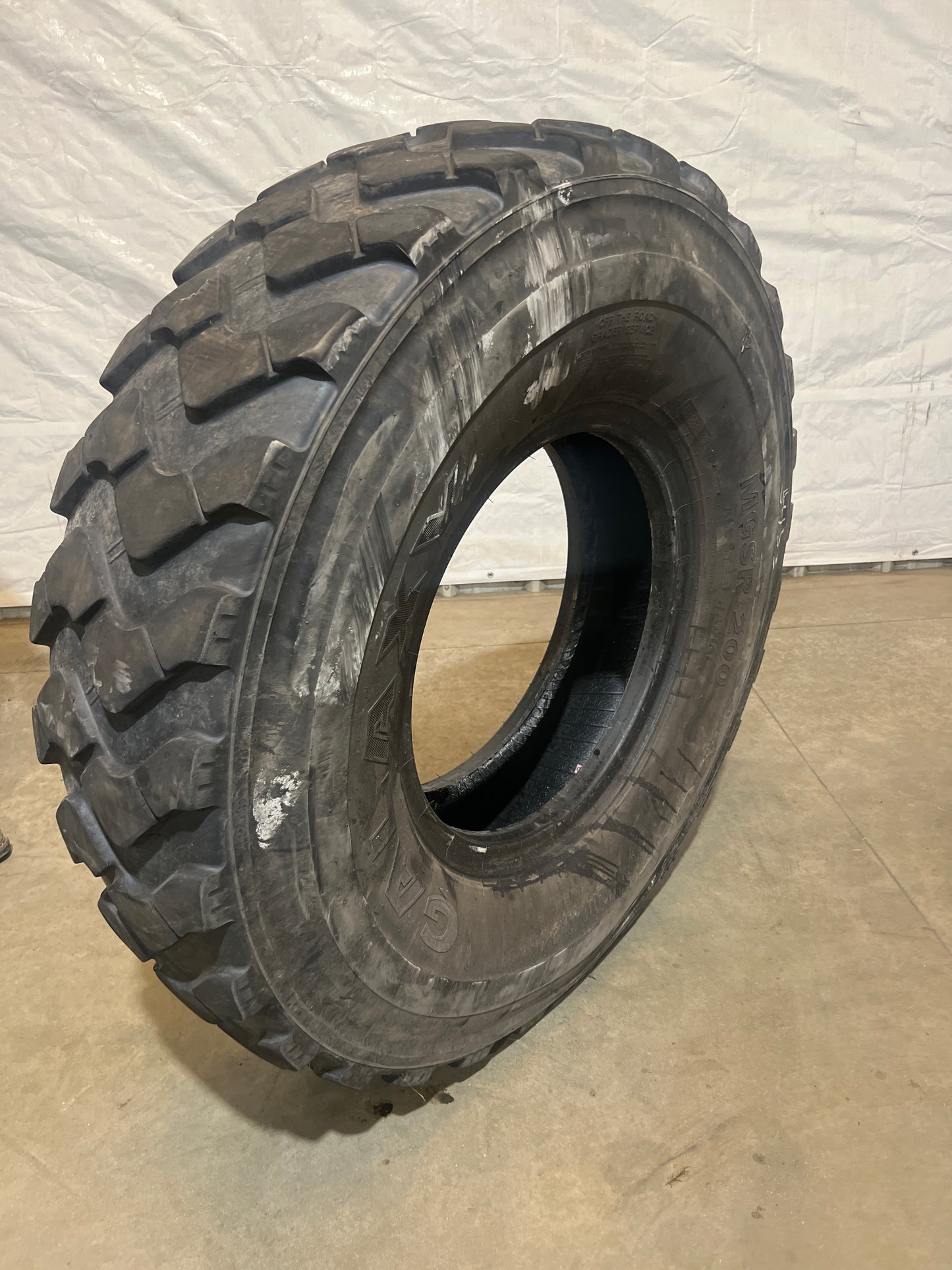 14.00R24 GALAXY MGSR 200 #5433