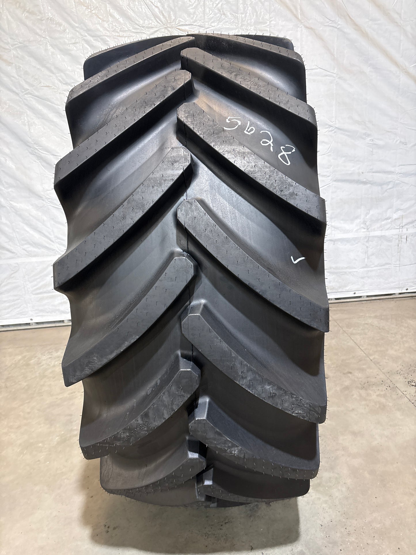 USED 800/70R32 CONTINENTAL COMBINE MASTER #5628
