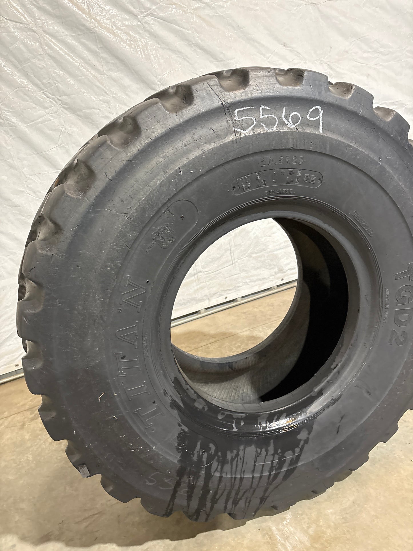 20.5R25 TITAN TGD2 #5569