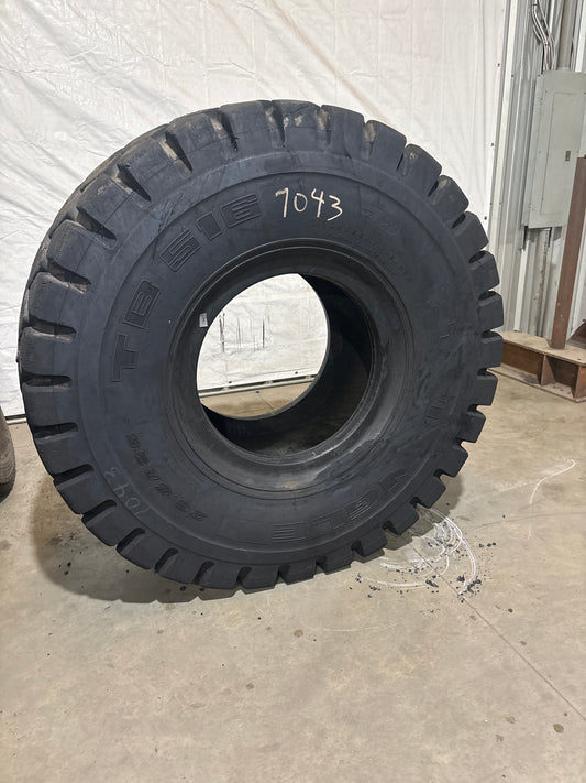23.5R25 TRIANGLE TB516 #7043